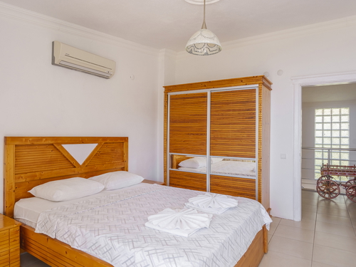  gece  -  Kasım
  | Kalkan Üzümlü'de Deniz Manzaralı 8 Kişilik Muhafazakar Villa